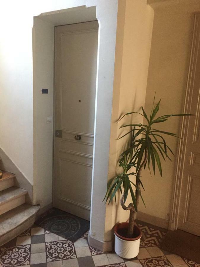 Cosy Rare 2 Bedroom Apartment Around A Private Garden Neuilly-sur-Seine ภายนอก รูปภาพ